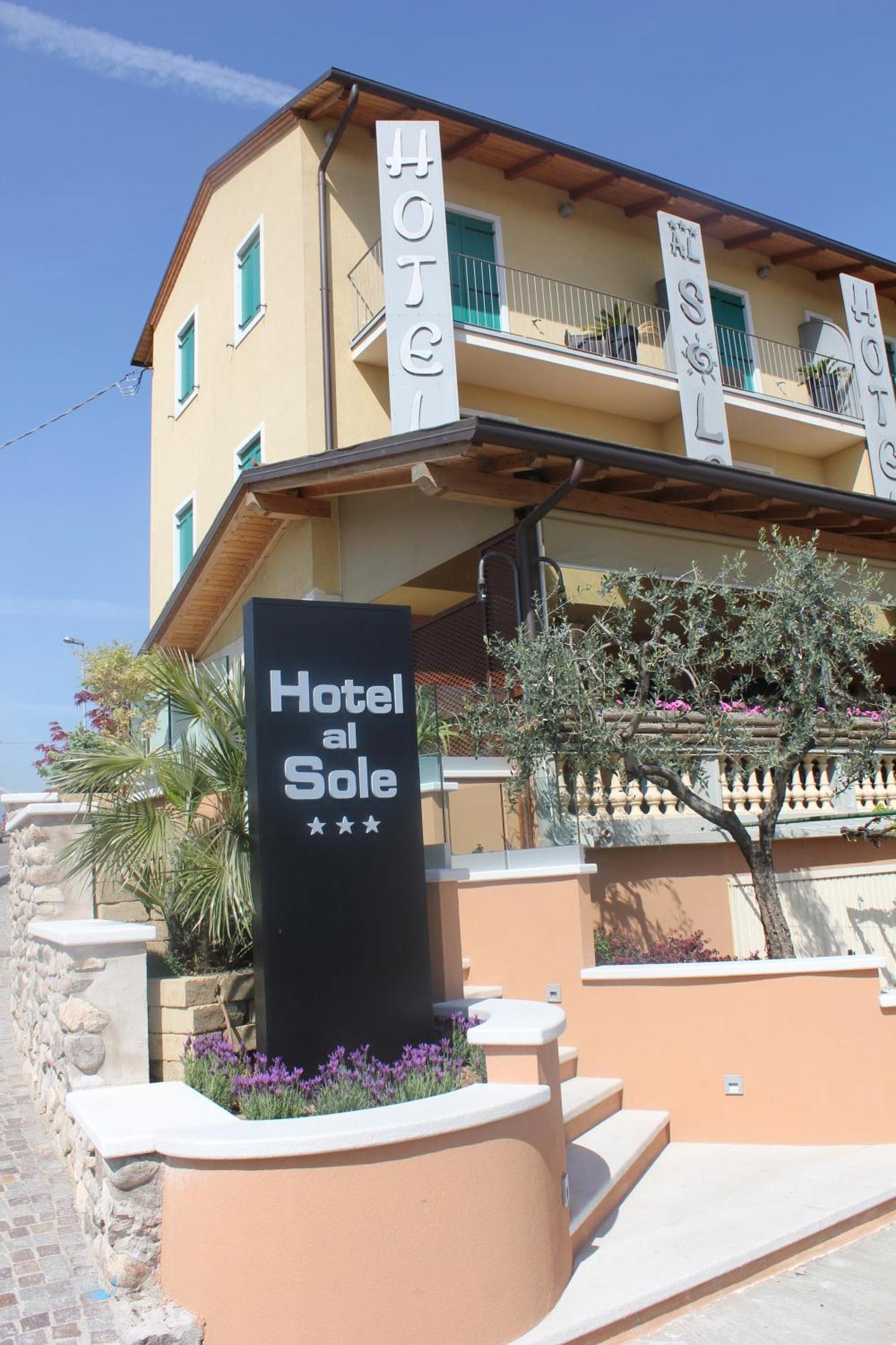Hotel Al Sole - Enjoy Holiday Cavaion Veronese Exterior foto